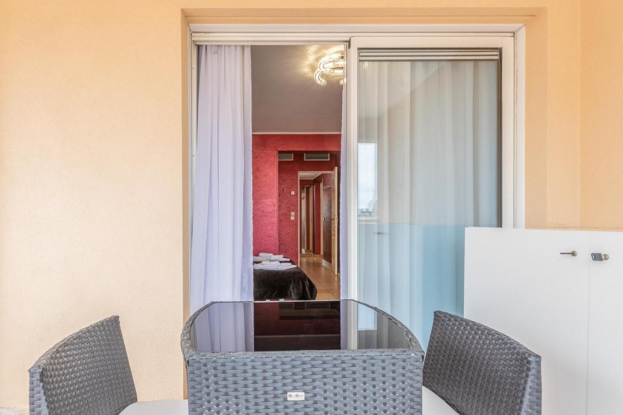 Luxury Studio Renovated 2024 With Free Parking Beausoleil Eksteriør billede