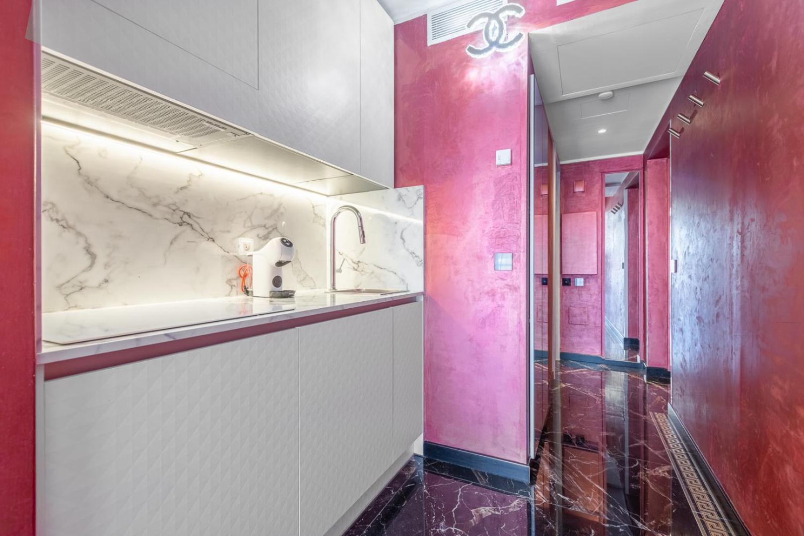 Luxury Studio Renovated 2024 With Free Parking Beausoleil Eksteriør billede